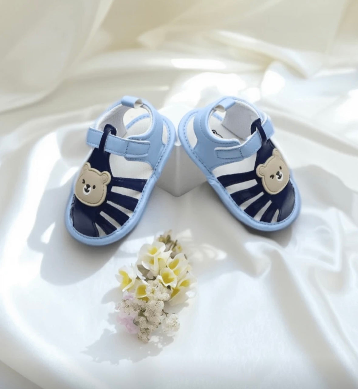Bear pre-walker sandals