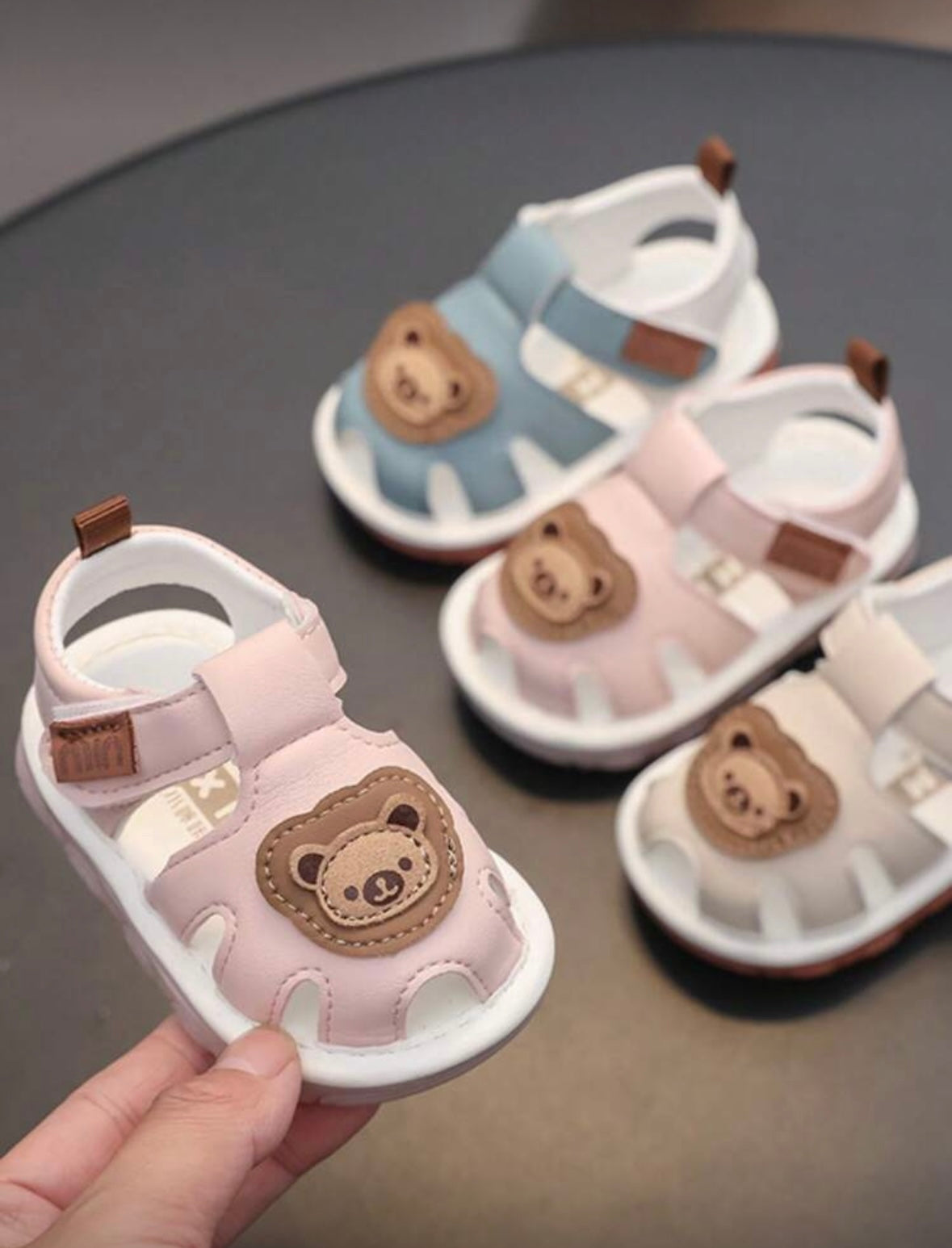 Brown bear pre-walking sandals