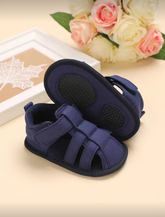 Baby hollow out sandals