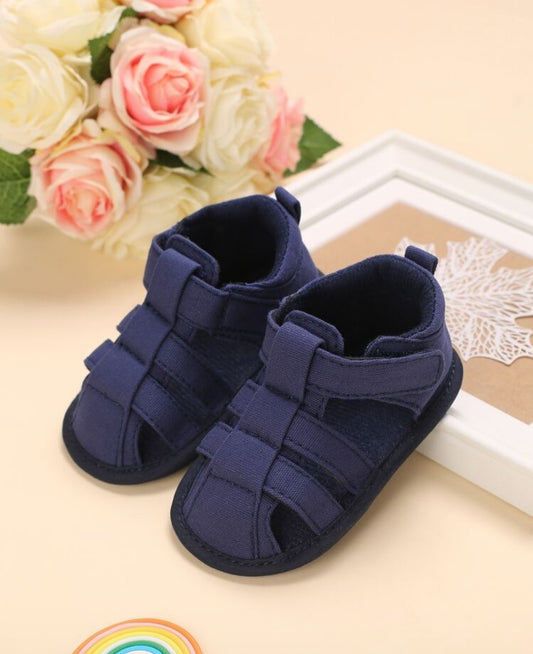 Baby hollow out sandals